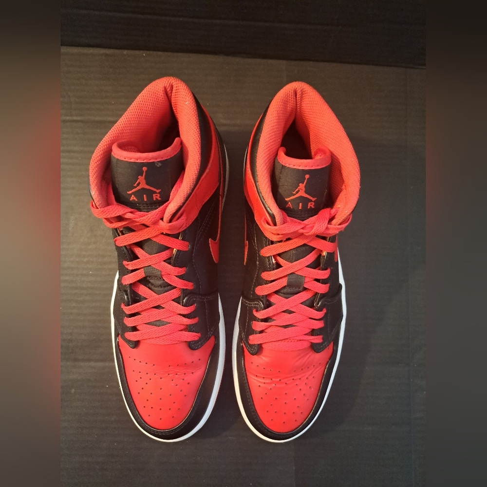 Nike Air Jordan 1 Mid Men's Sneakers Size 10.5